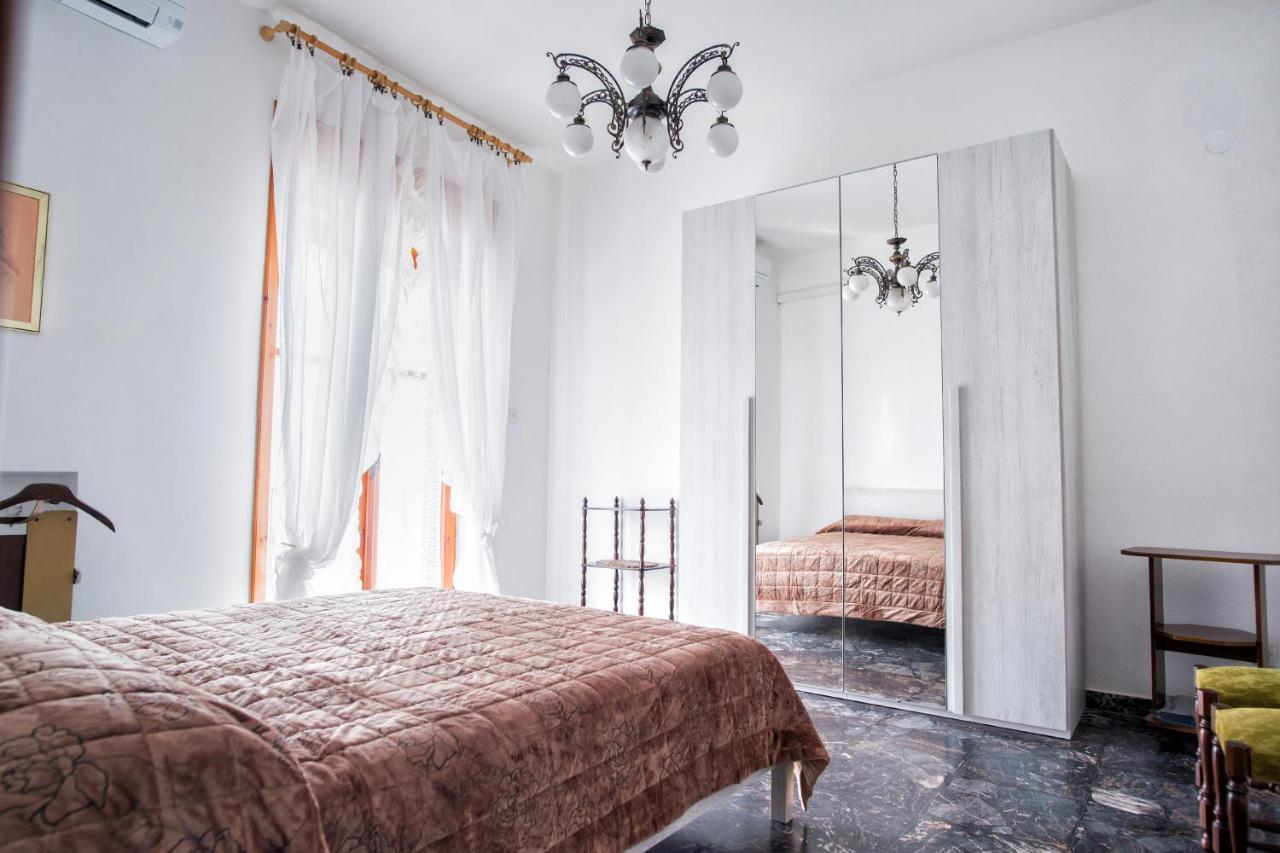 La Casa Gialla Vietri Exteriör bild